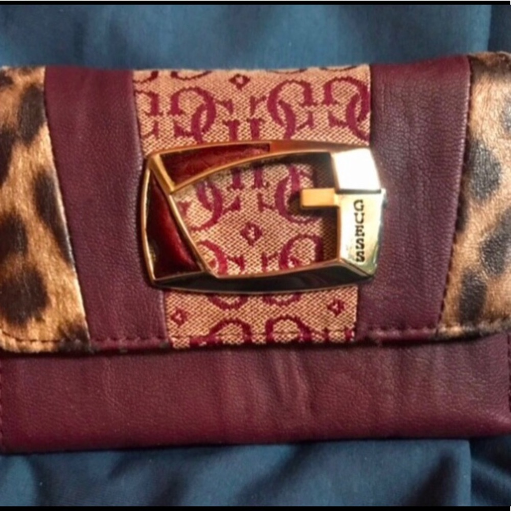 Guess wallet